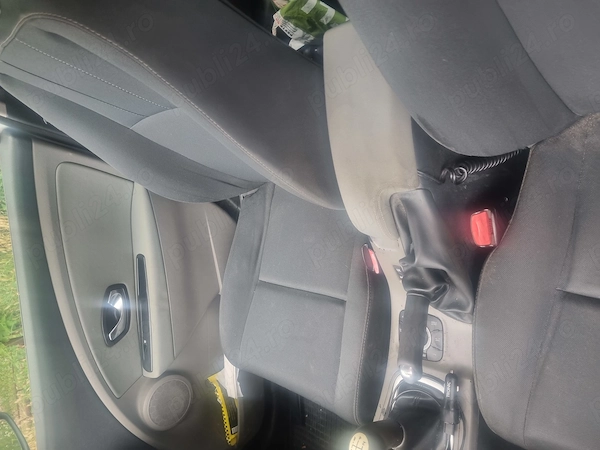 RENAULT Megane 2010 — imagine 7