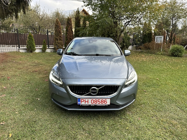 VOLVO V40 2017 — imagine 3