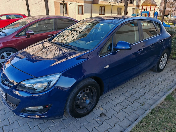 OPEL Astra 2013 — imagine 8