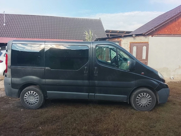 OPEL Vivaro 2011 — imagine 3
