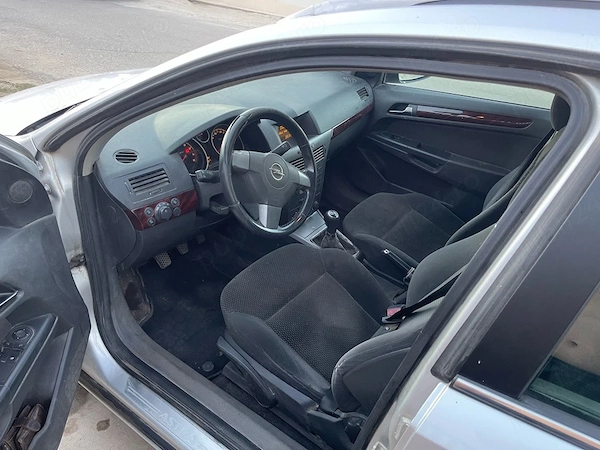 OPEL Astra 2004 — imagine 2