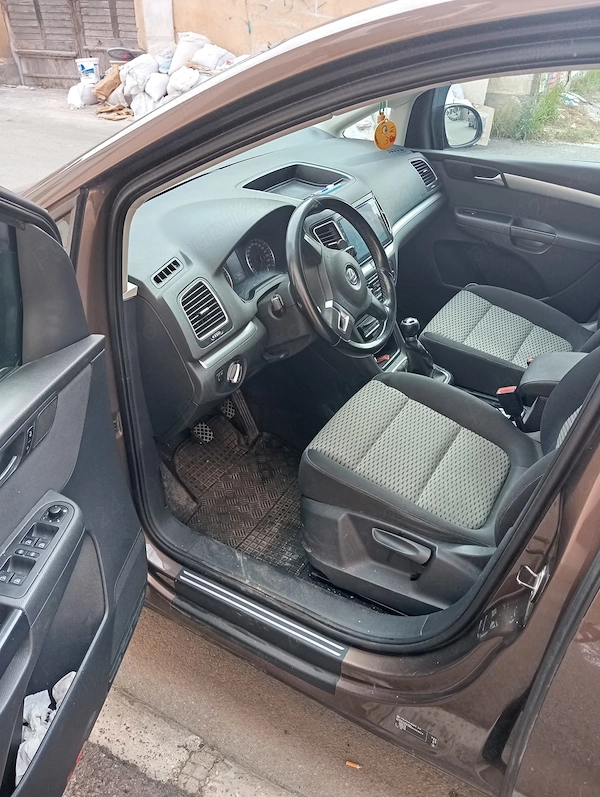 VOLKSWAGEN Sharan 2011 — imagine 5