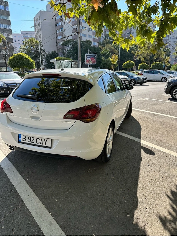 OPEL Astra 2010 — imagine 4