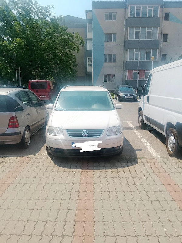 VOLKSWAGEN Touran 2007 — imagine 4