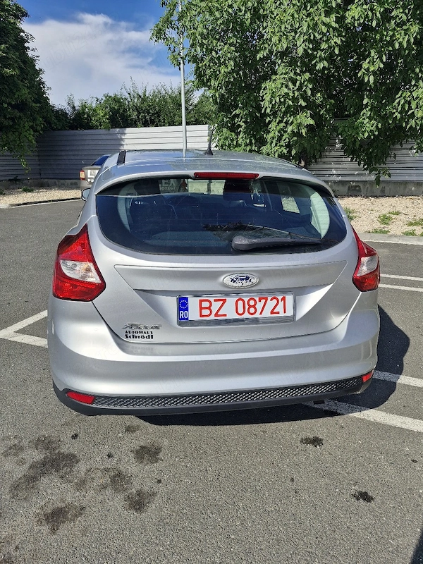 FORD Focus 2011 — imagine 10