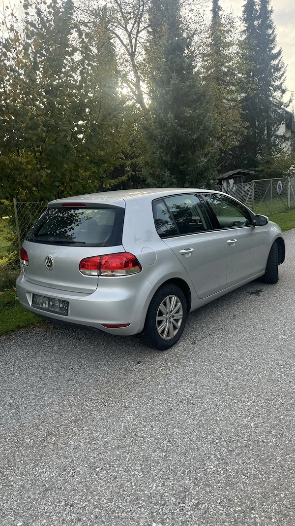 VOLKSWAGEN Golf 2012 — imagine 4