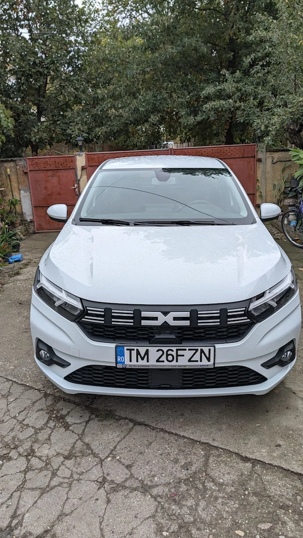 DACIA Logan 2023 — imagine 2