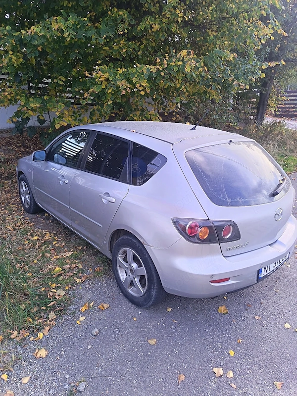 MAZDA 3 2006 — imagine 5