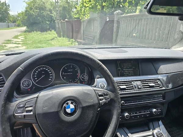 BMW Seria 5 2011 — imagine 5