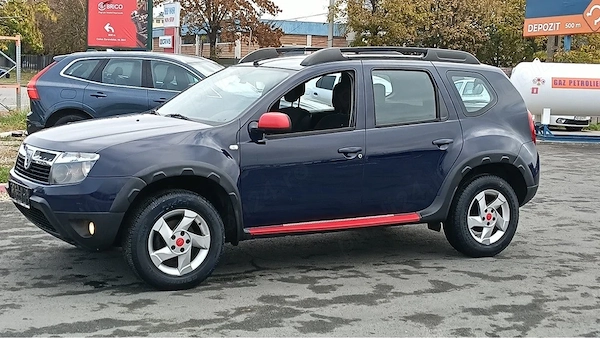 DACIA Duster 2011 — imagine 3