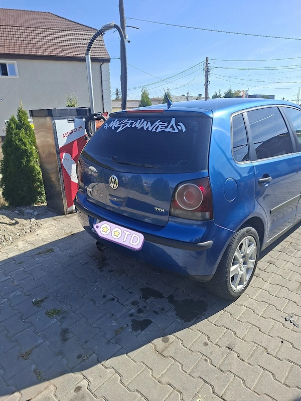 VOLKSWAGEN Polo 2008 — imagine 3