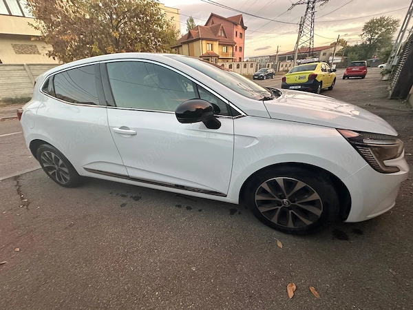 RENAULT Clio 2023 — imagine 3
