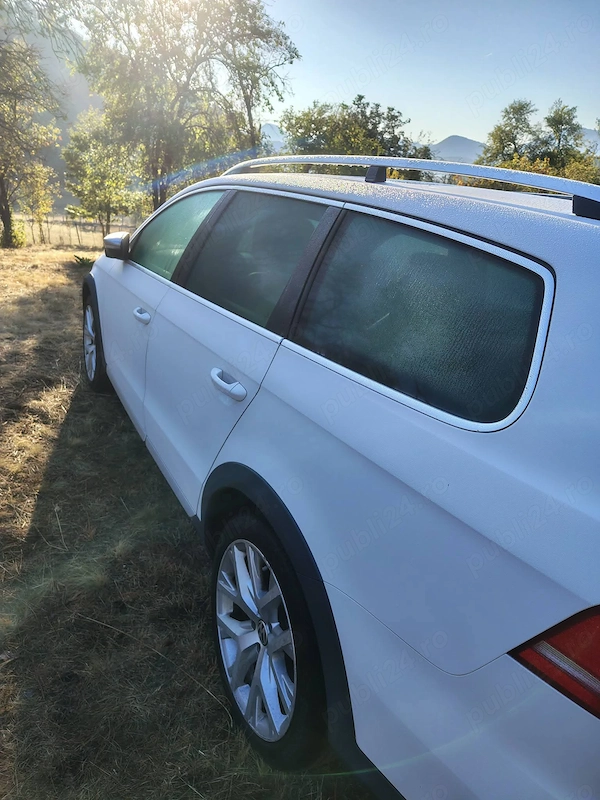 VOLKSWAGEN Passat Alltrack 2013 — imagine 8