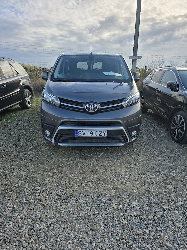 TOYOTA Verso-S 2019 — imagine 5