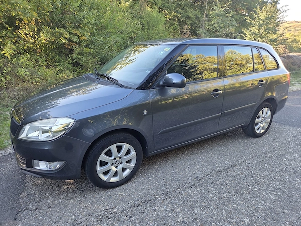 SKODA Fabia 2012 — imagine 5