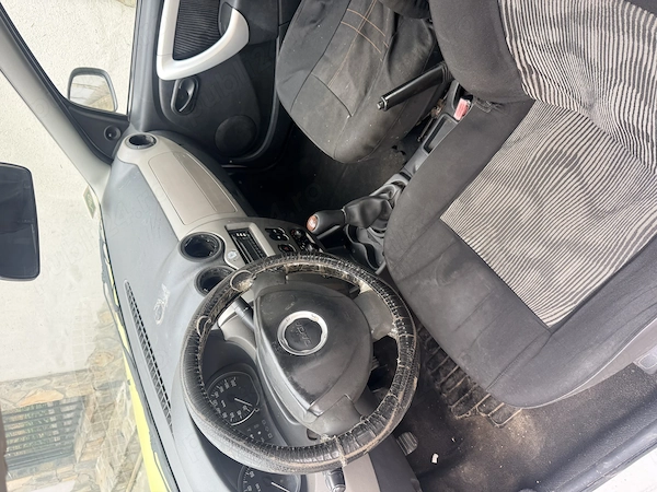 DACIA Logan 2013 — imagine 4