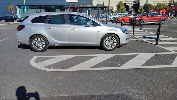 OPEL Astra 2015 — imagine 3