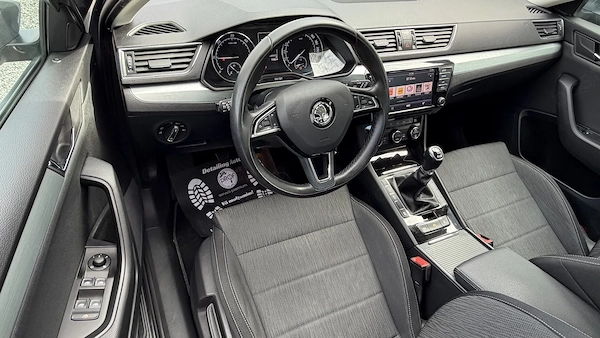SKODA Superb 2016 — imagine 13