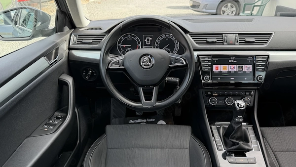 SKODA Superb 2016 — imagine 18