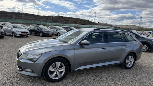 SKODA Superb 2016 — imagine 17