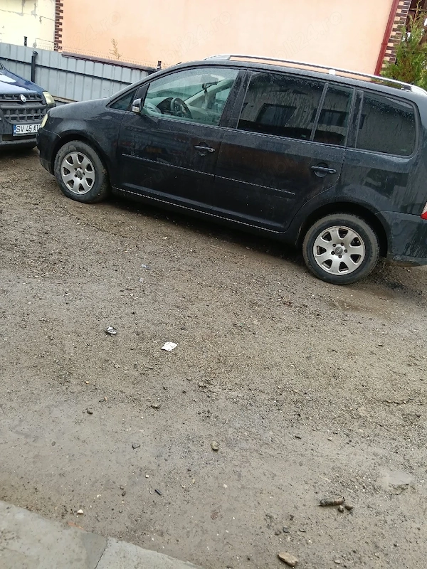 VOLKSWAGEN Touran 2004 — imagine 4
