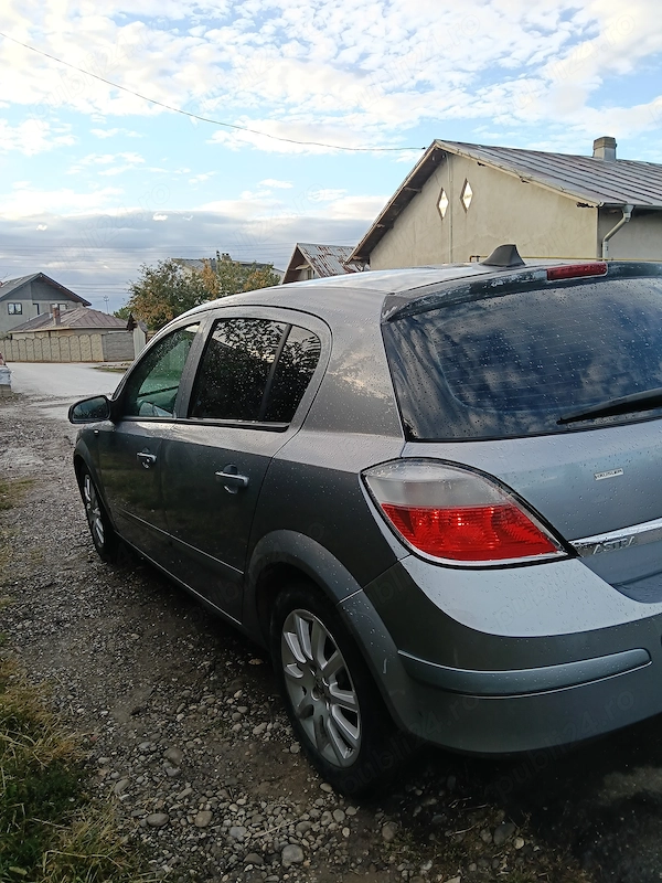 OPEL Astra 2004 — imagine 4