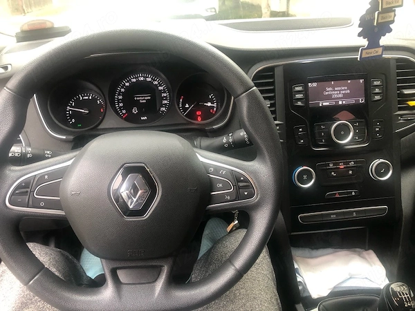 RENAULT Megane 2019 — imagine 1
