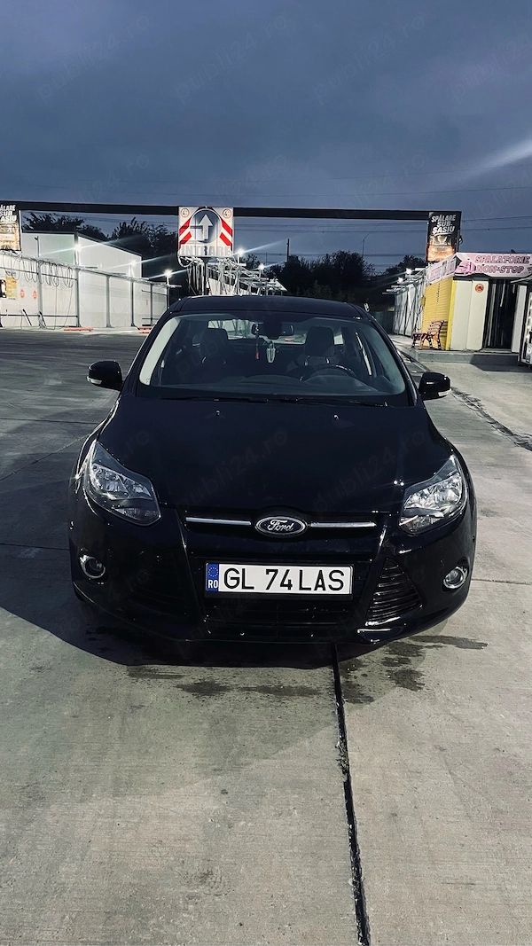 FORD Focus 2013 — imagine 5