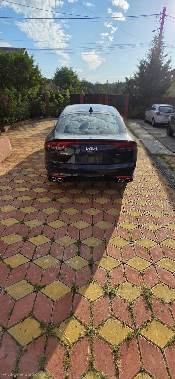 KIA Stinger 2022 — imagine 1