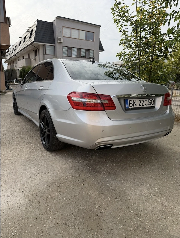 MERCEDES-BENZ E-Class 2012 — imagine 4