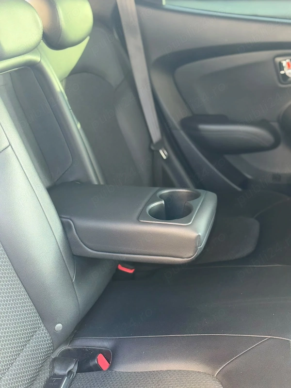 HYUNDAI ix35 2010 — imagine 8