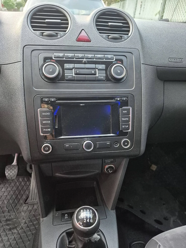 VOLKSWAGEN Caddy 2011 — imagine 5