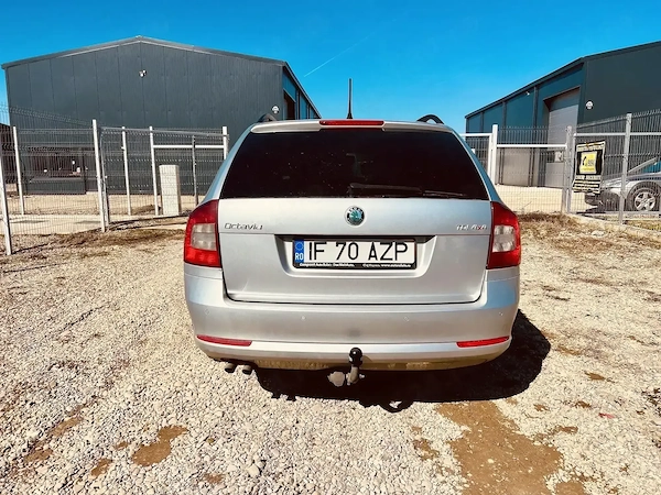 SKODA Octavia 2012 — imagine 4