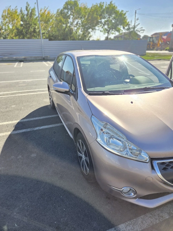 PEUGEOT 208 2013 — imagine 2