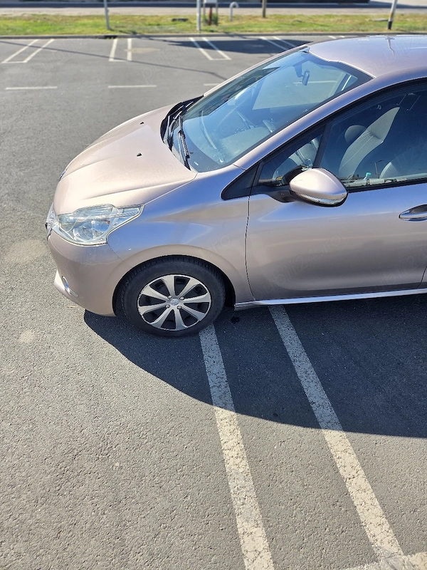 PEUGEOT 208 2013 — imagine 7