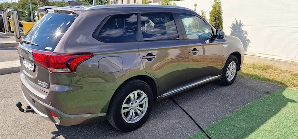 MITSUBISHI Outlander 2018 — imagine 4