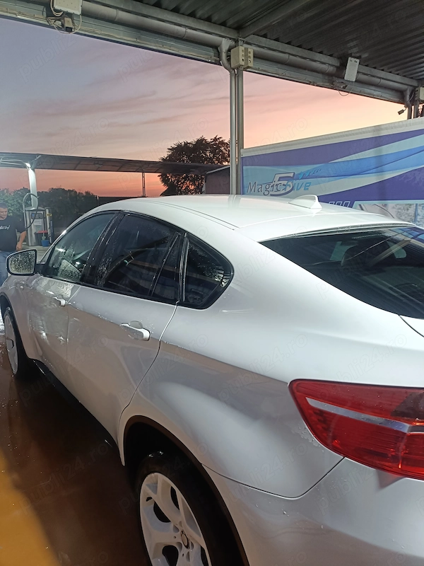 BMW  2010 — imagine 4