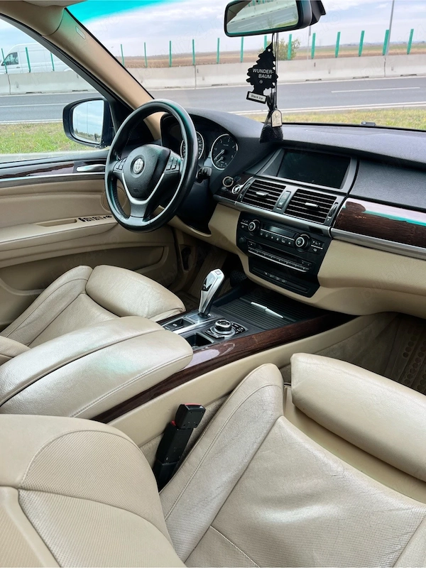 BMW X5 2010 — imagine 4