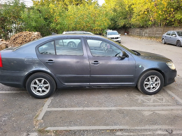 SKODA Octavia 2011 — imagine 4