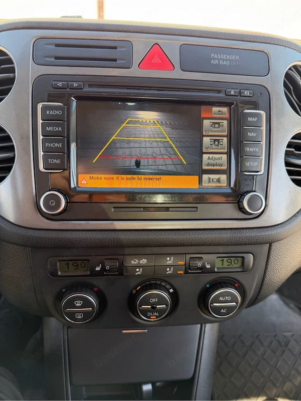 VOLKSWAGEN Tiguan 2010 — imagine 3