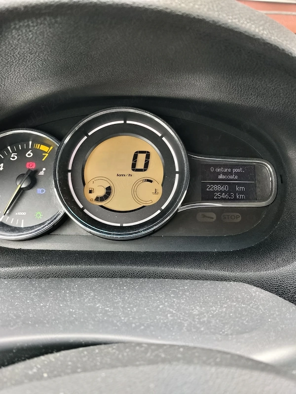 RENAULT Megane 2010 — imagine 3