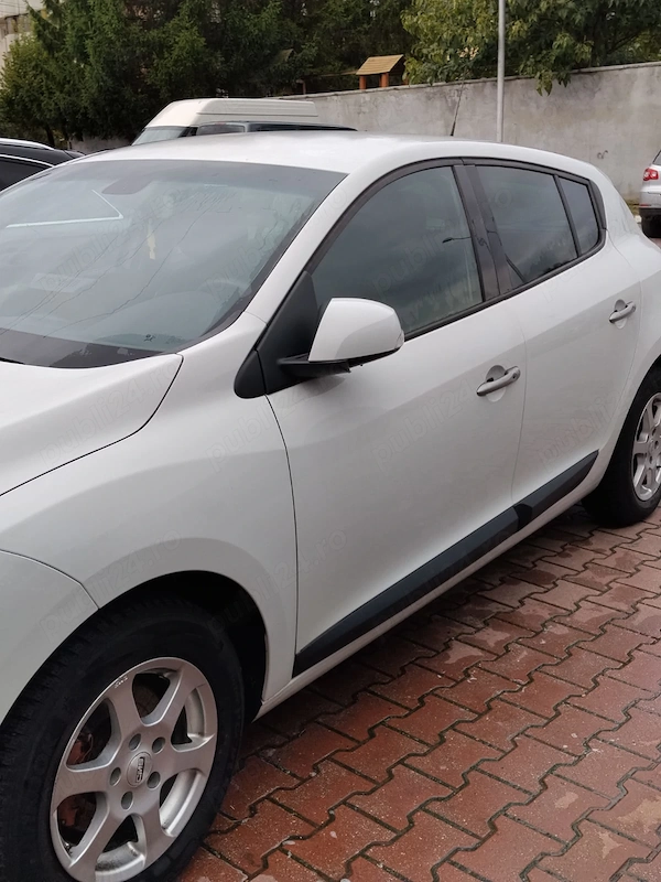 RENAULT Megane 2010 — imagine 7