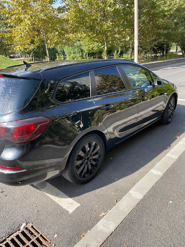 OPEL Astra 2013 — imagine 5
