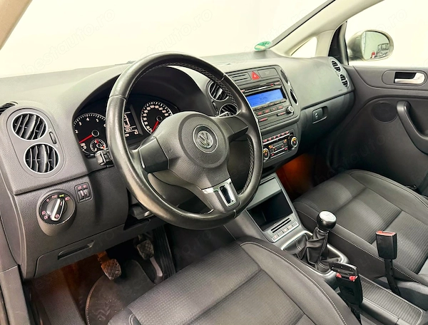 VOLKSWAGEN Golf 2011 — imagine 10