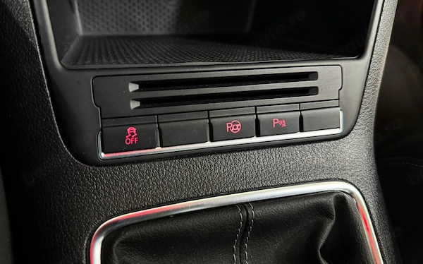 VOLKSWAGEN Golf 2011 — imagine 15