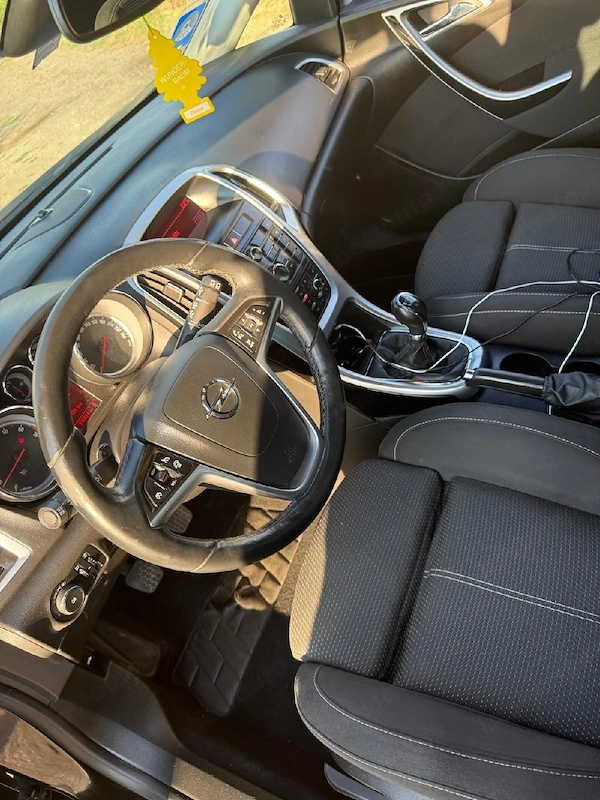 OPEL Astra 2013 — imagine 9
