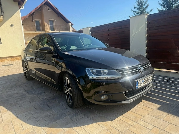 VOLKSWAGEN Jetta 2012 — imagine 4