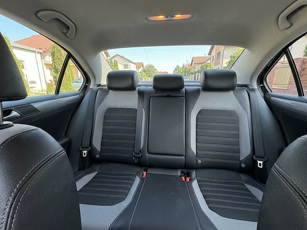 VOLKSWAGEN Jetta 2012 — imagine 2