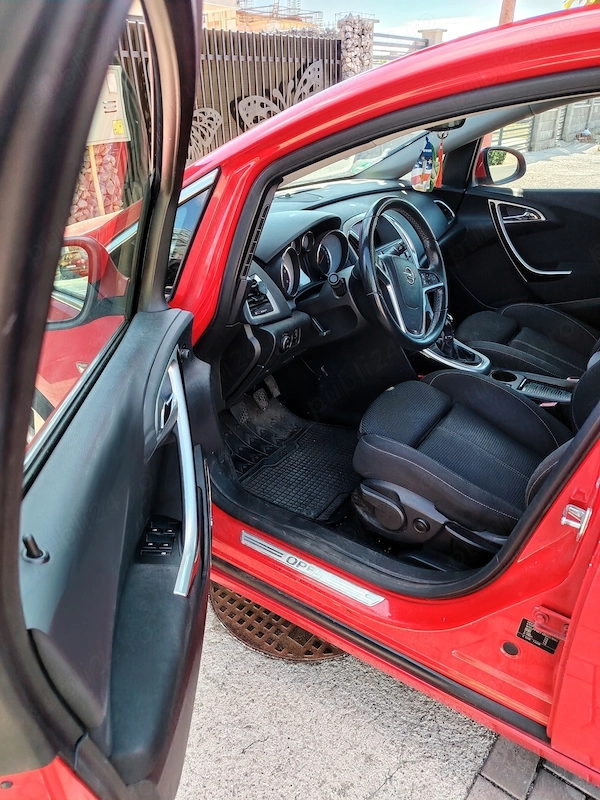 OPEL Astra 2012 — imagine 6
