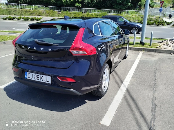 VOLVO V40 2015 — imagine 1
